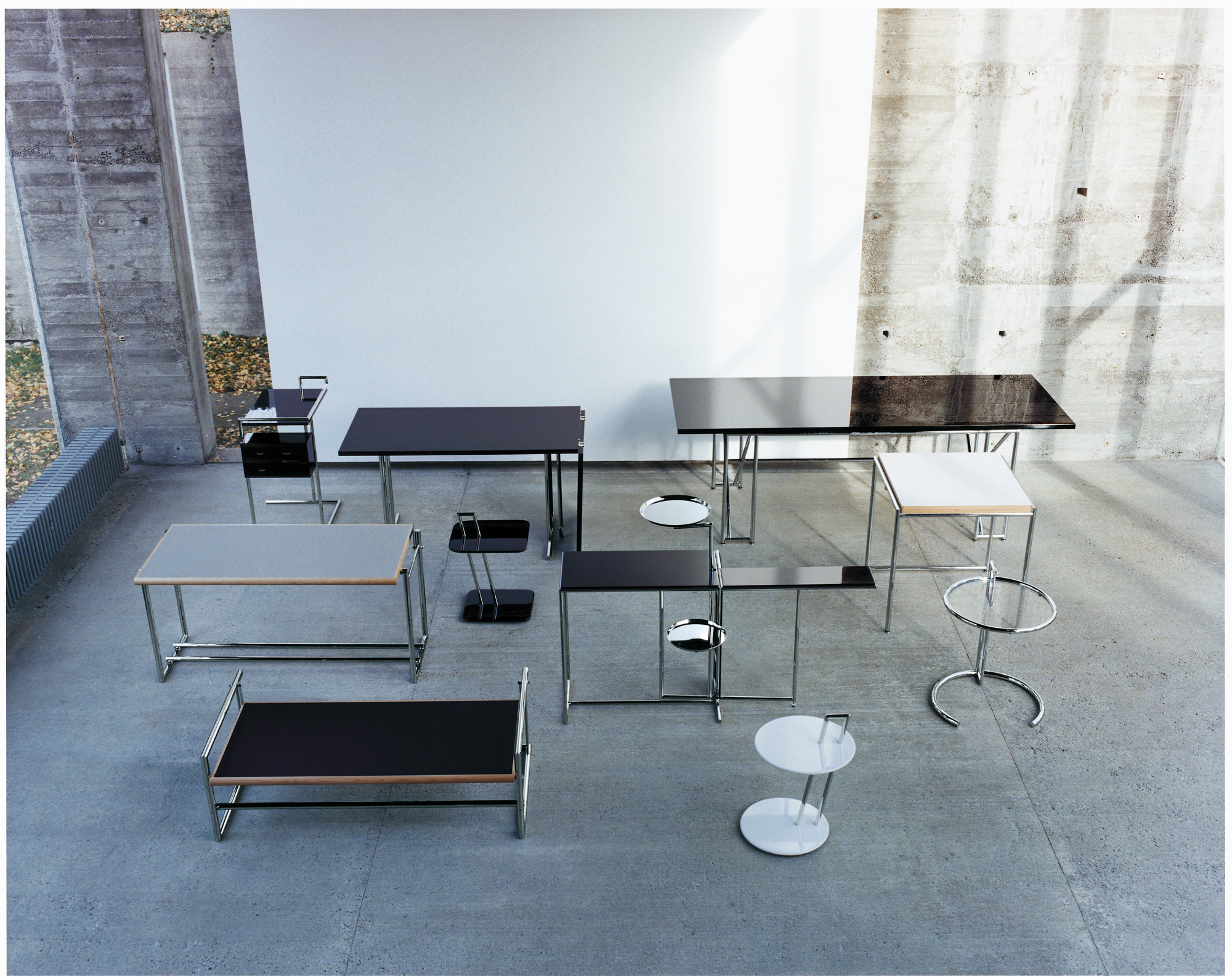 Adjustable Table E1027 Beistelltisch ClassiCon - QUICK SHIP