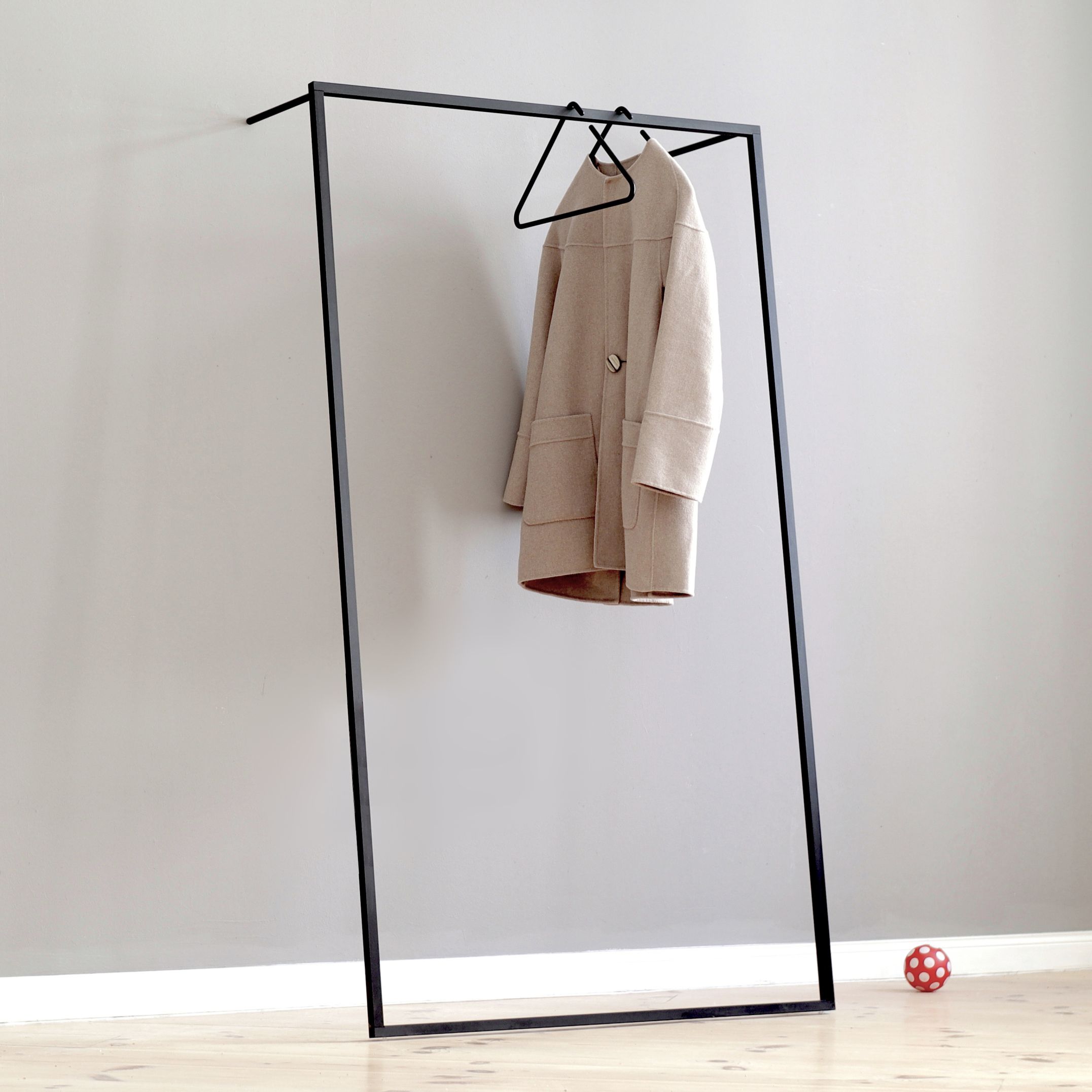 Leano Anlehngarderobe Roomsafari