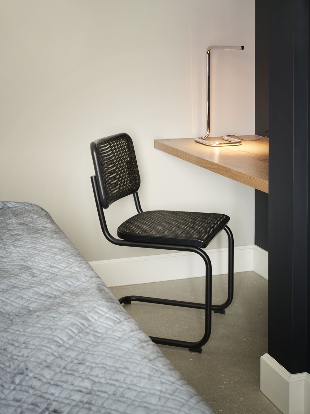 JS. Thonet by Jil Sander S 32 V / S32V Freischwinger Thonet