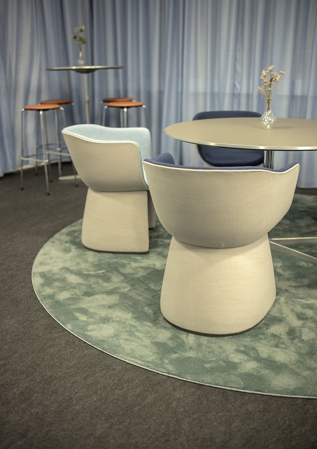 High Dot Barstool High Barhocker Fritz Hansen