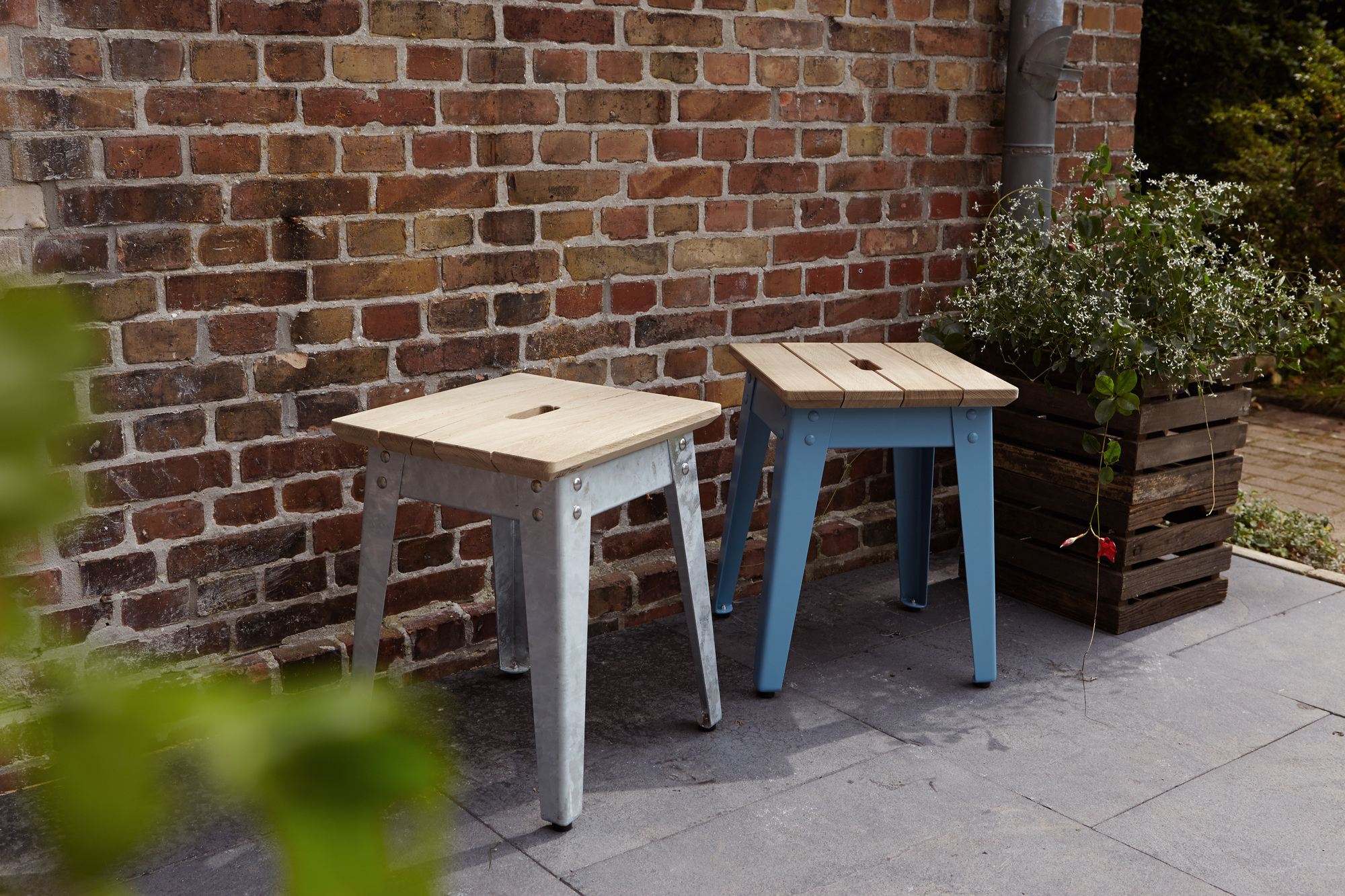 6Grad Outdoorhocker Jan Cray Schwefelgelb Bauholz roh