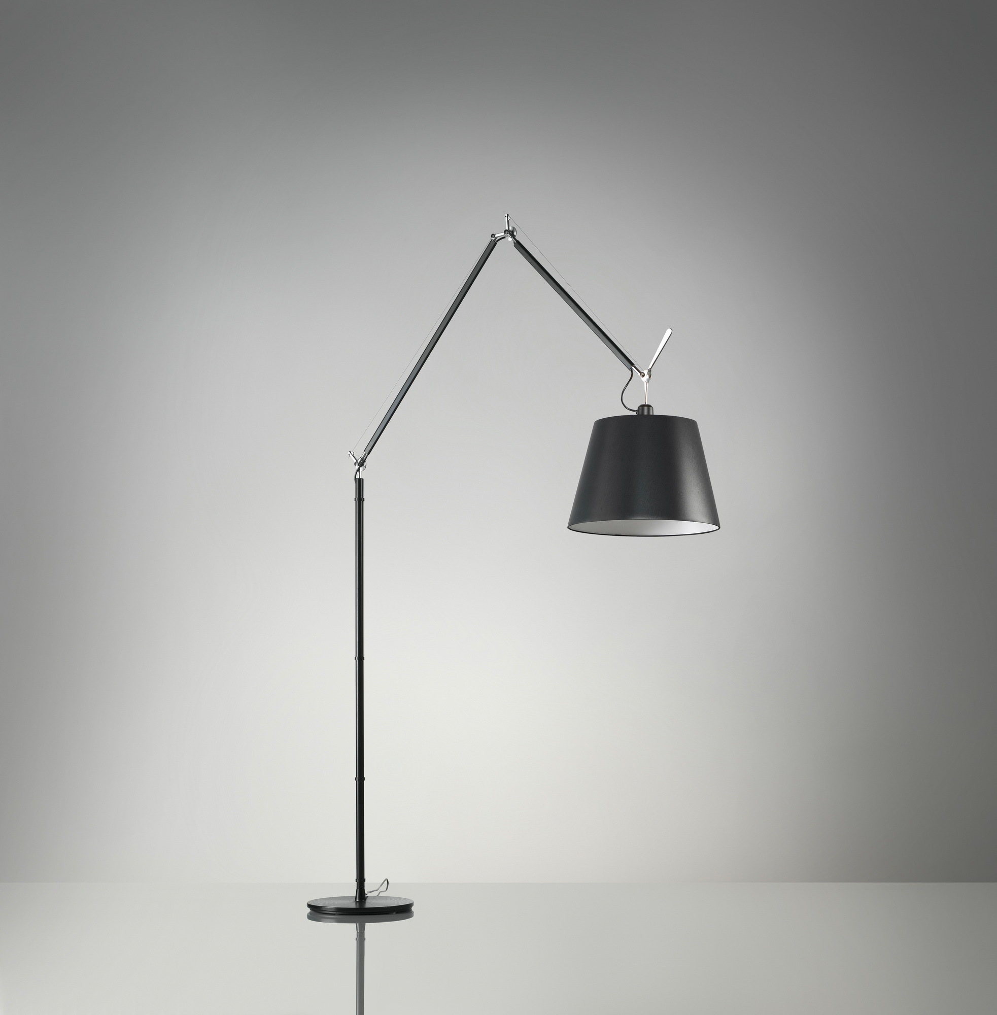 Tolomeo Mega LED Floor Stehleuchte Body mit Dimmer (Teil 1 von 3) Artemide