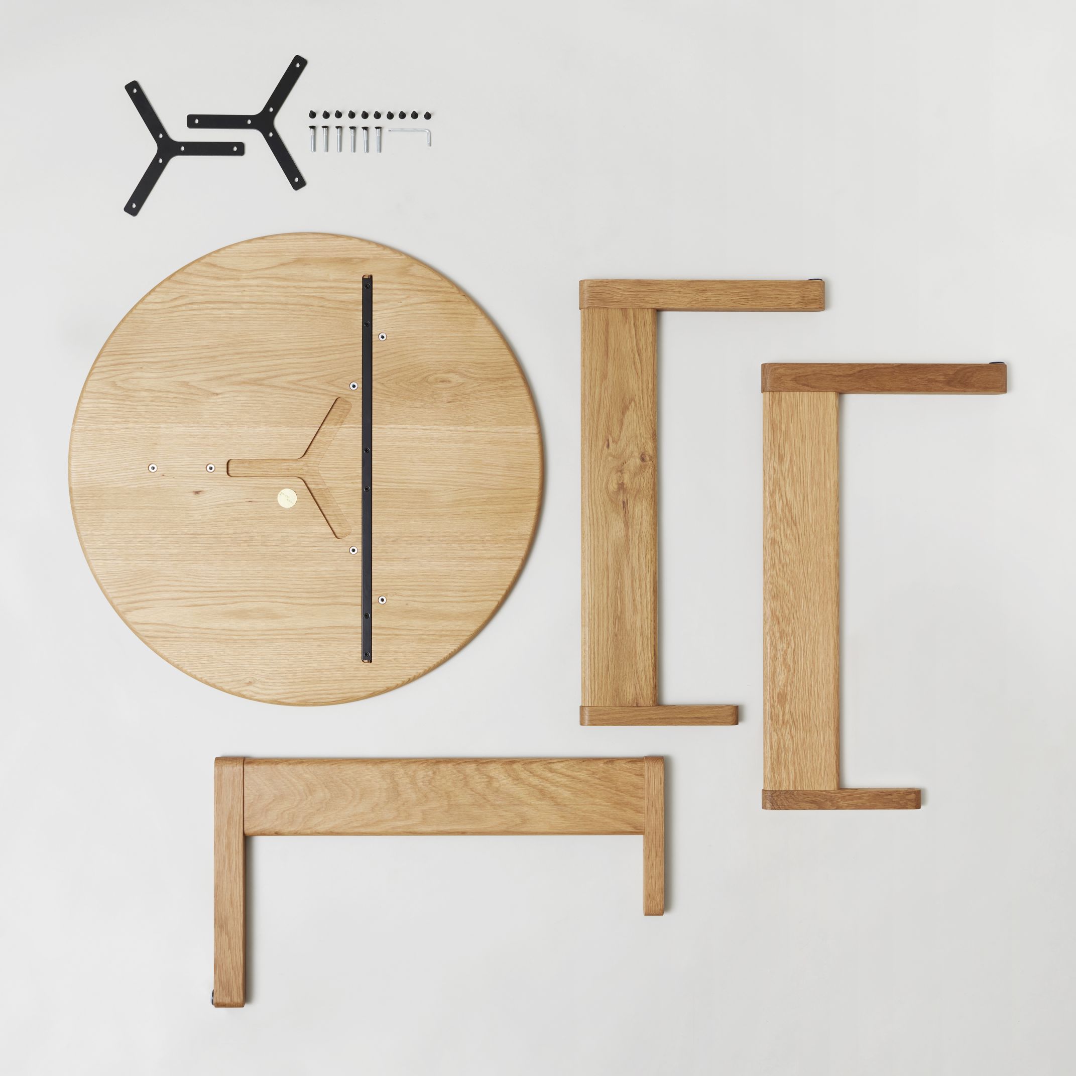 Trefoil Tisch Ø 75 Eiche Form & Refine