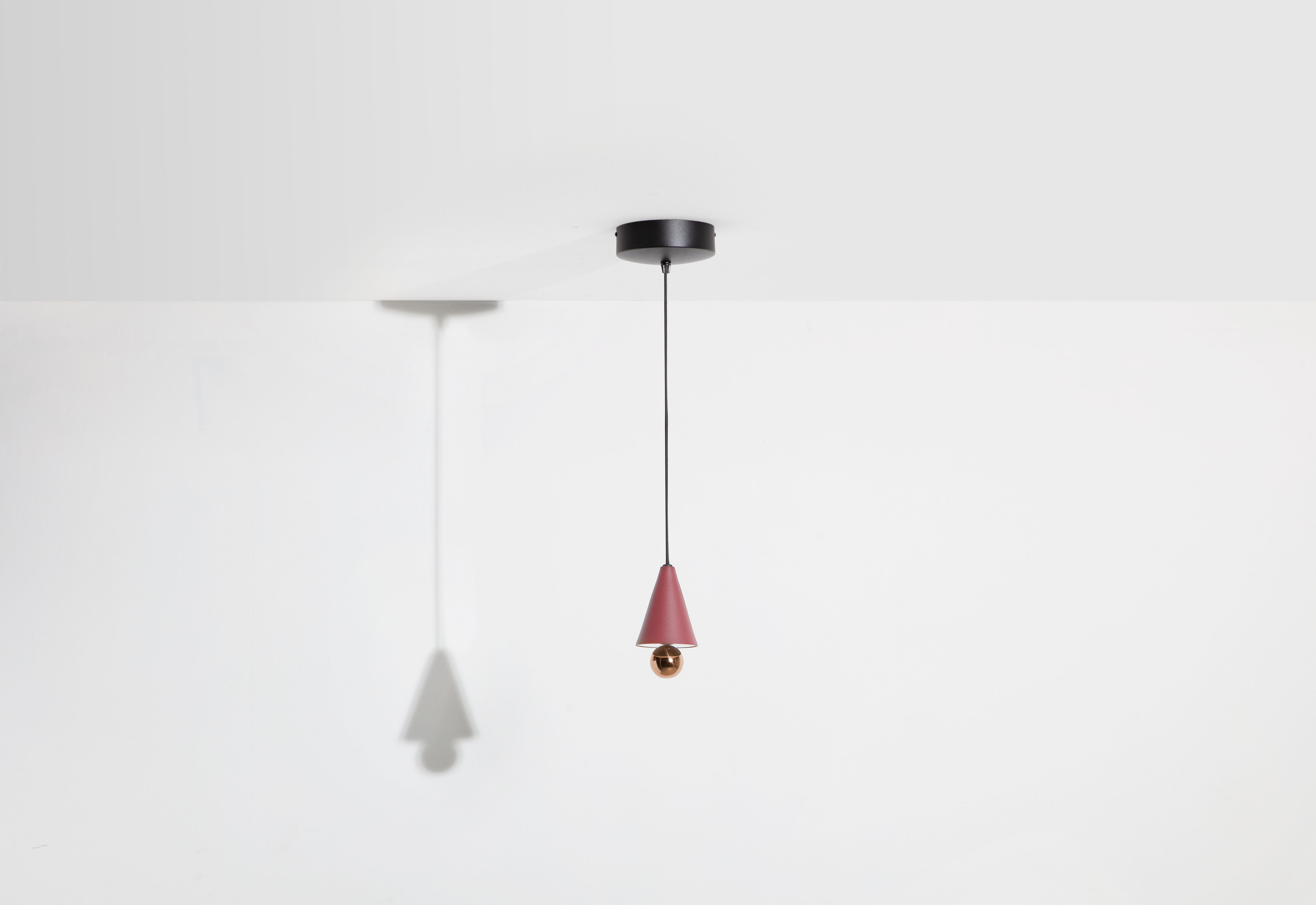Cherry Pendant light Pendelleuchte XS Petite Friture Braunrot
