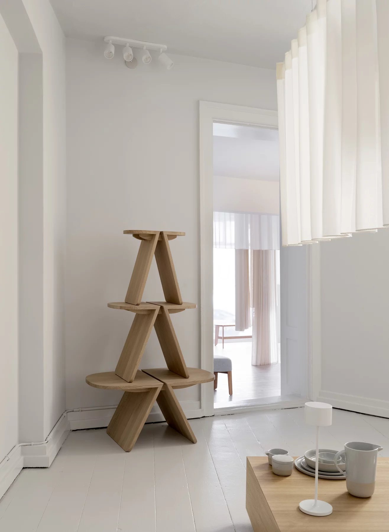 Avio Beistelltisch B 55 x T 30 x H 45 cm Blomus