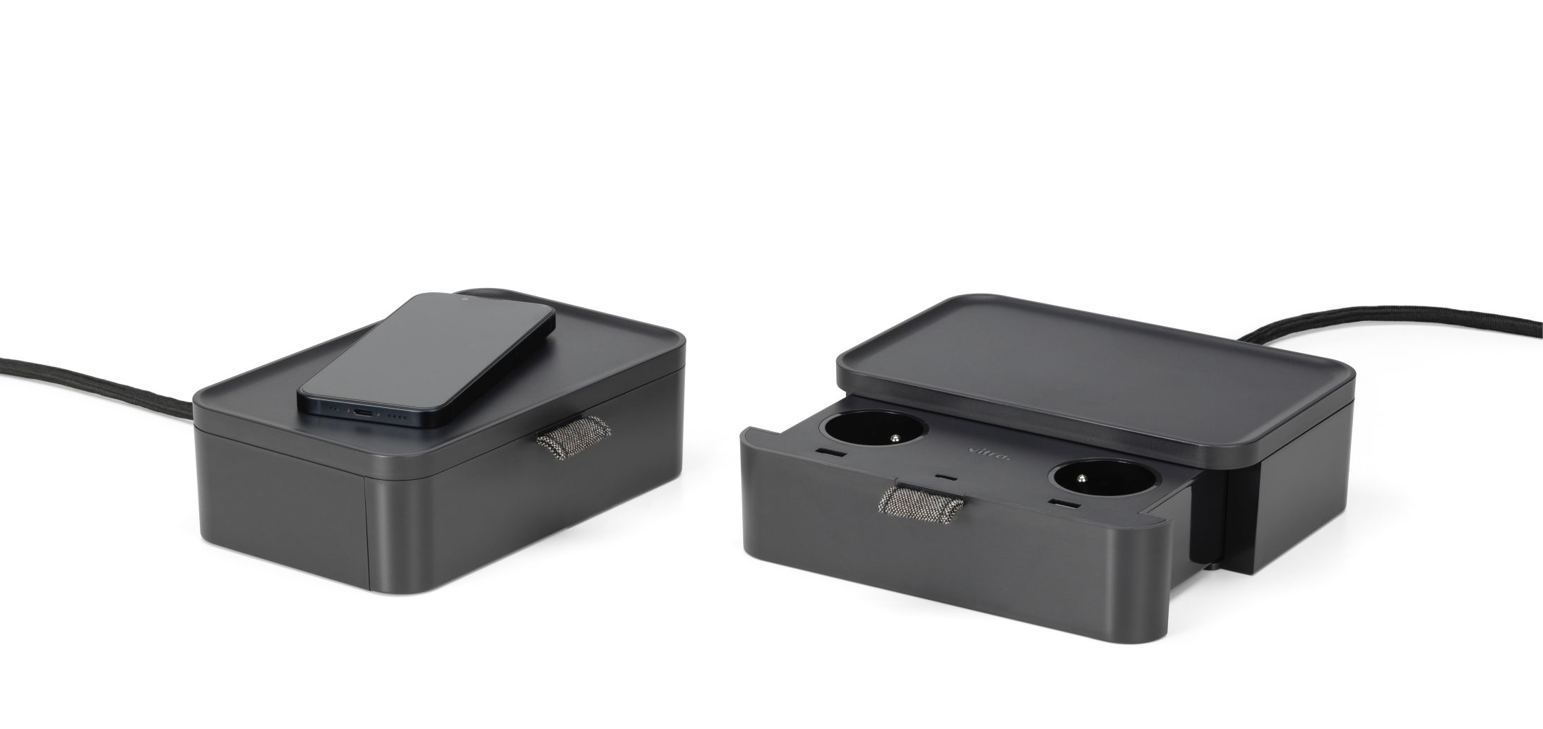 Ampi Wireless Charger und Mehrfachsteckdose Vitra