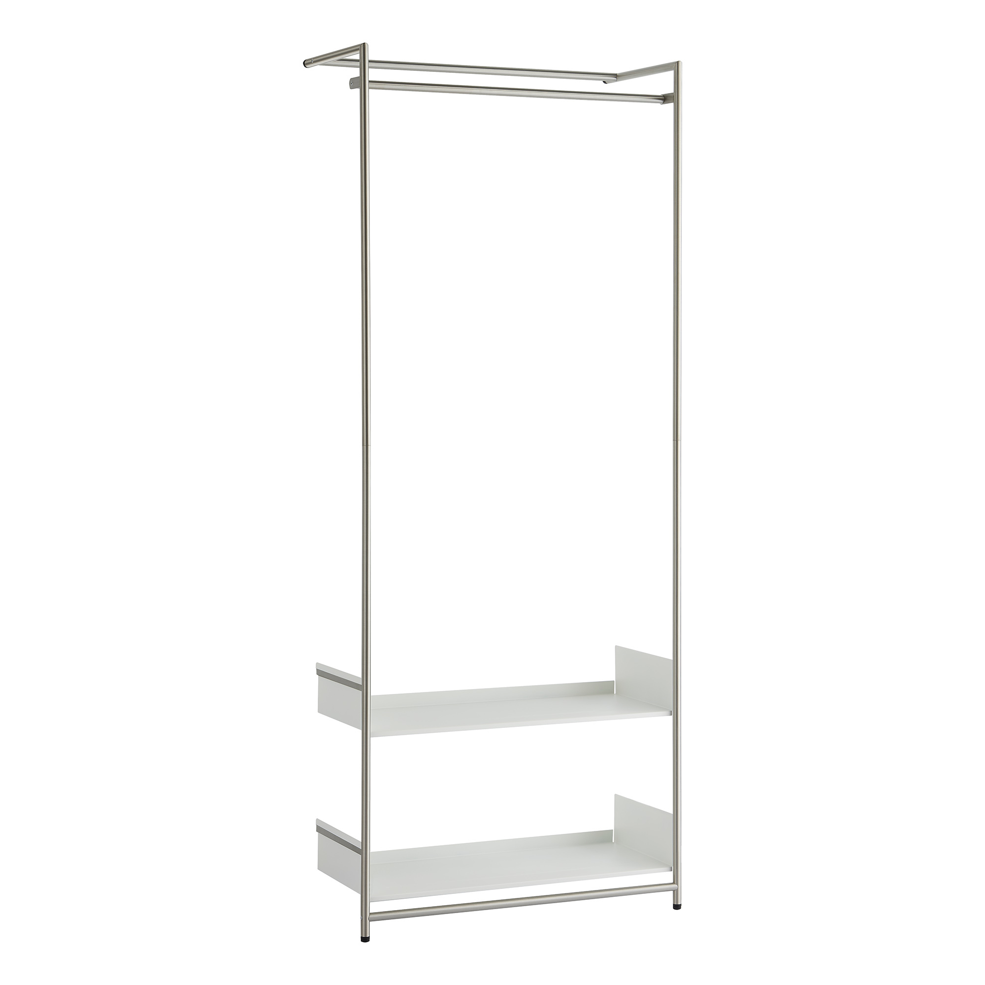 Comba Anlehngarderobe mit glänzendem Chromgestell und zwei weißen Ablageflächen. Moderne Garderobenlösung für Flur und Schlafzimmer.