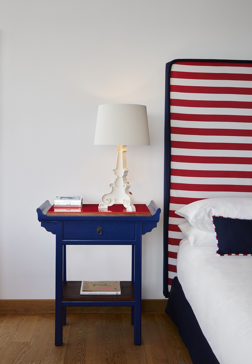 Bourgie MAT Tischleuchte Kartell