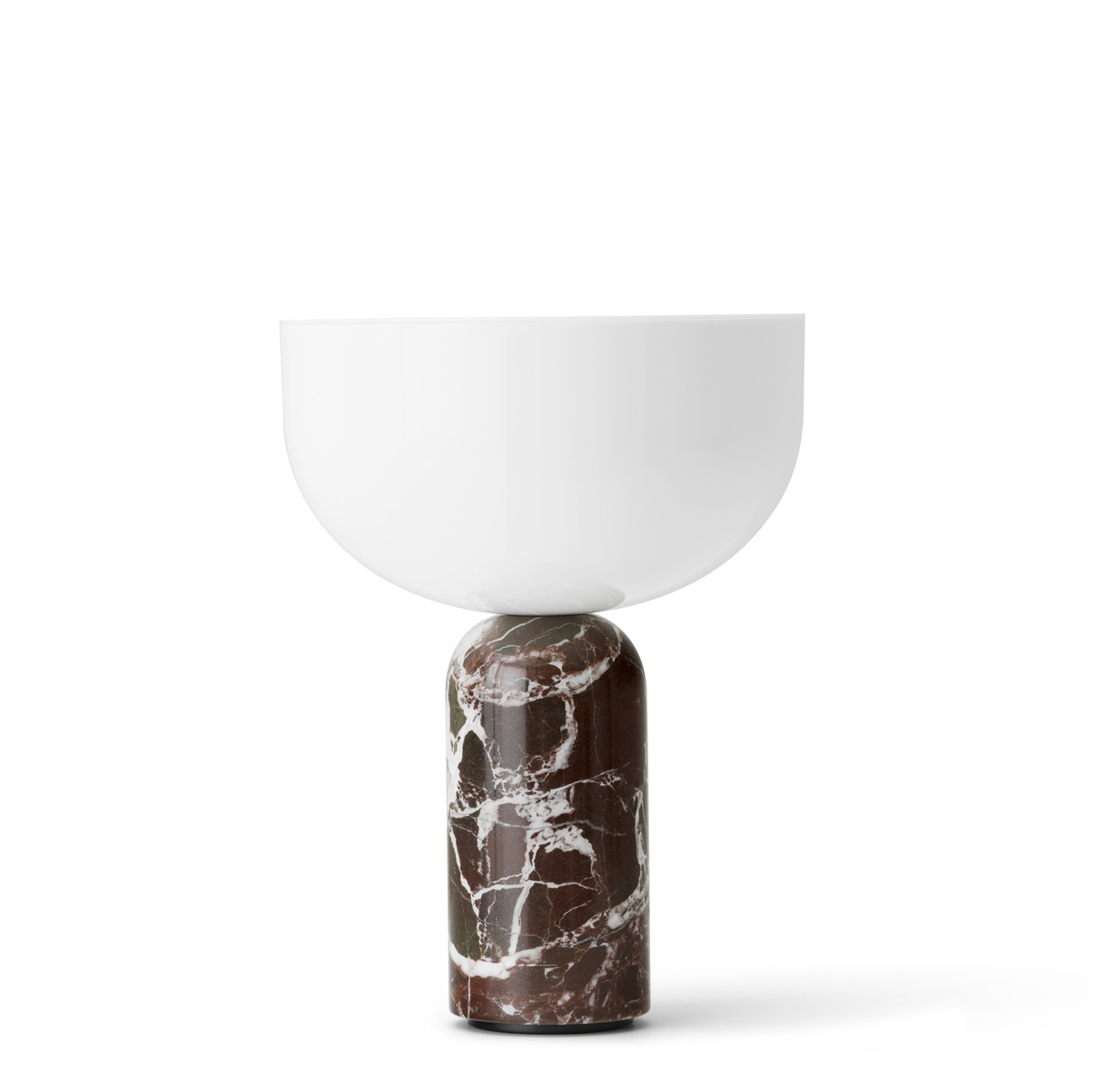 Kizu Tischleuchte von New Works: Tragbare Lampe mit weißem Schirm und Marmorfuß.
