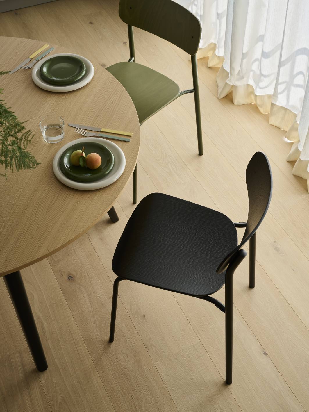 S 243 / S243 Stahlrohr Stuhl OLIVGRÜN Thonet EINZELSTÜCK