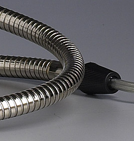 LW S 02 Lightworm Tischleuchte Tecnolumen