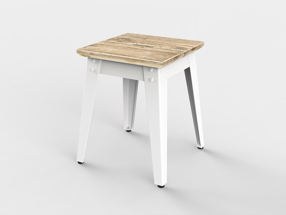6Grad Outdoorhocker Jan Cray: Weißer Hocker mit Sitzfläche aus hellem Bauholz für den Garten.