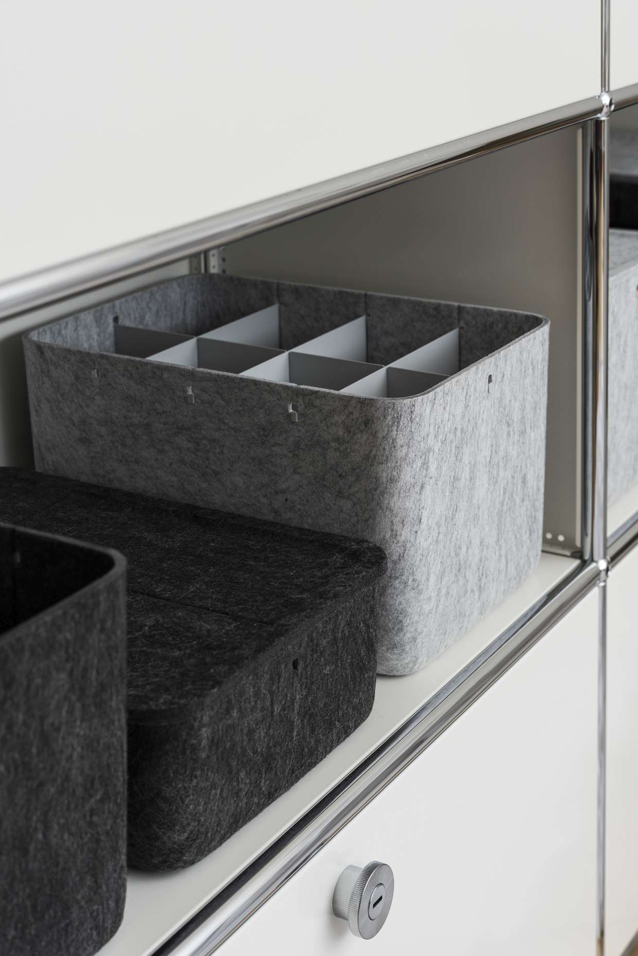 USM Haller Inos Box tief mit Tablett