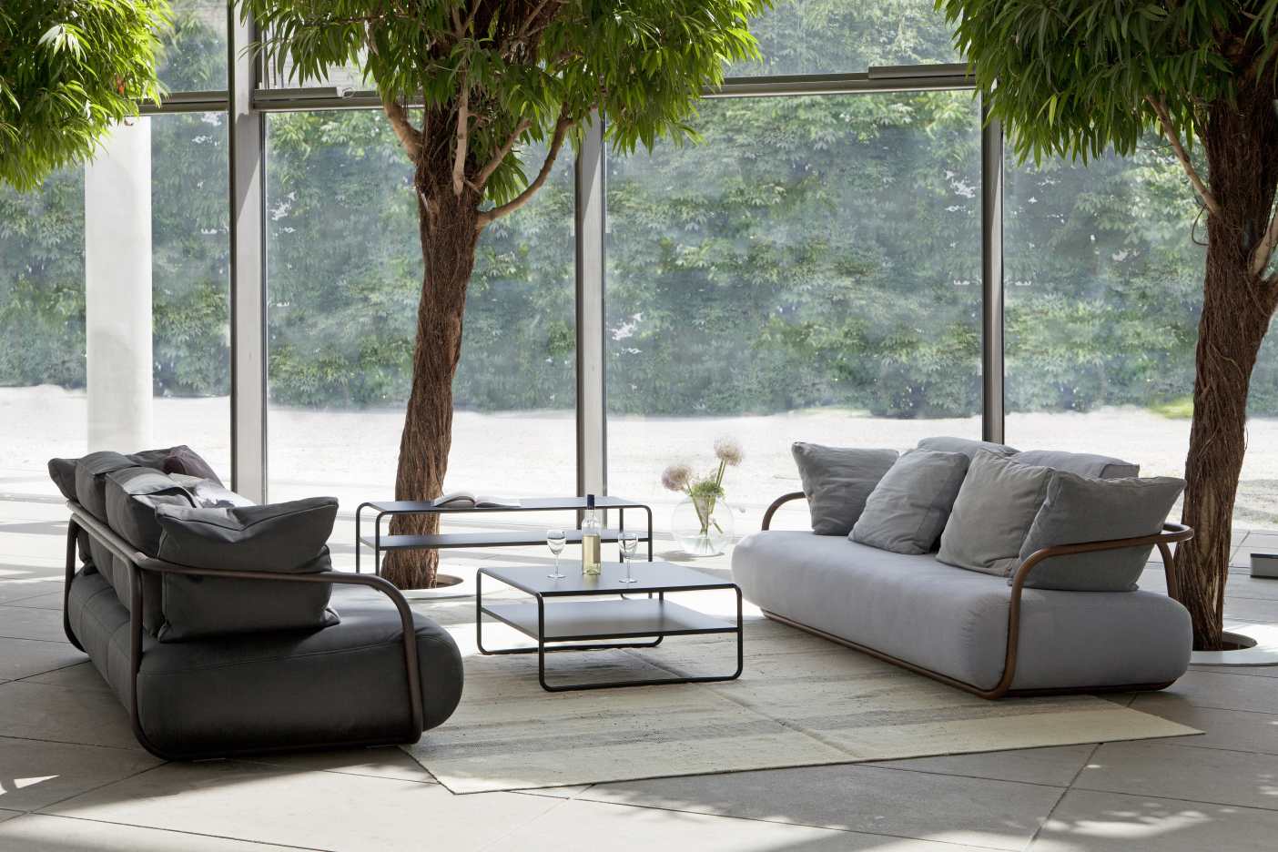 B 10/1 Stahlrohr Klassiker Beistelltisch Thonet