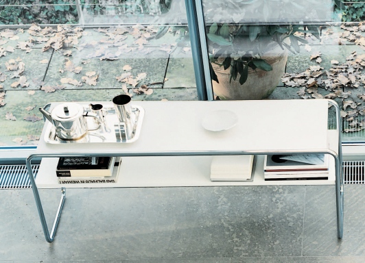 B 10/1 Stahlrohr Klassiker Beistelltisch Thonet