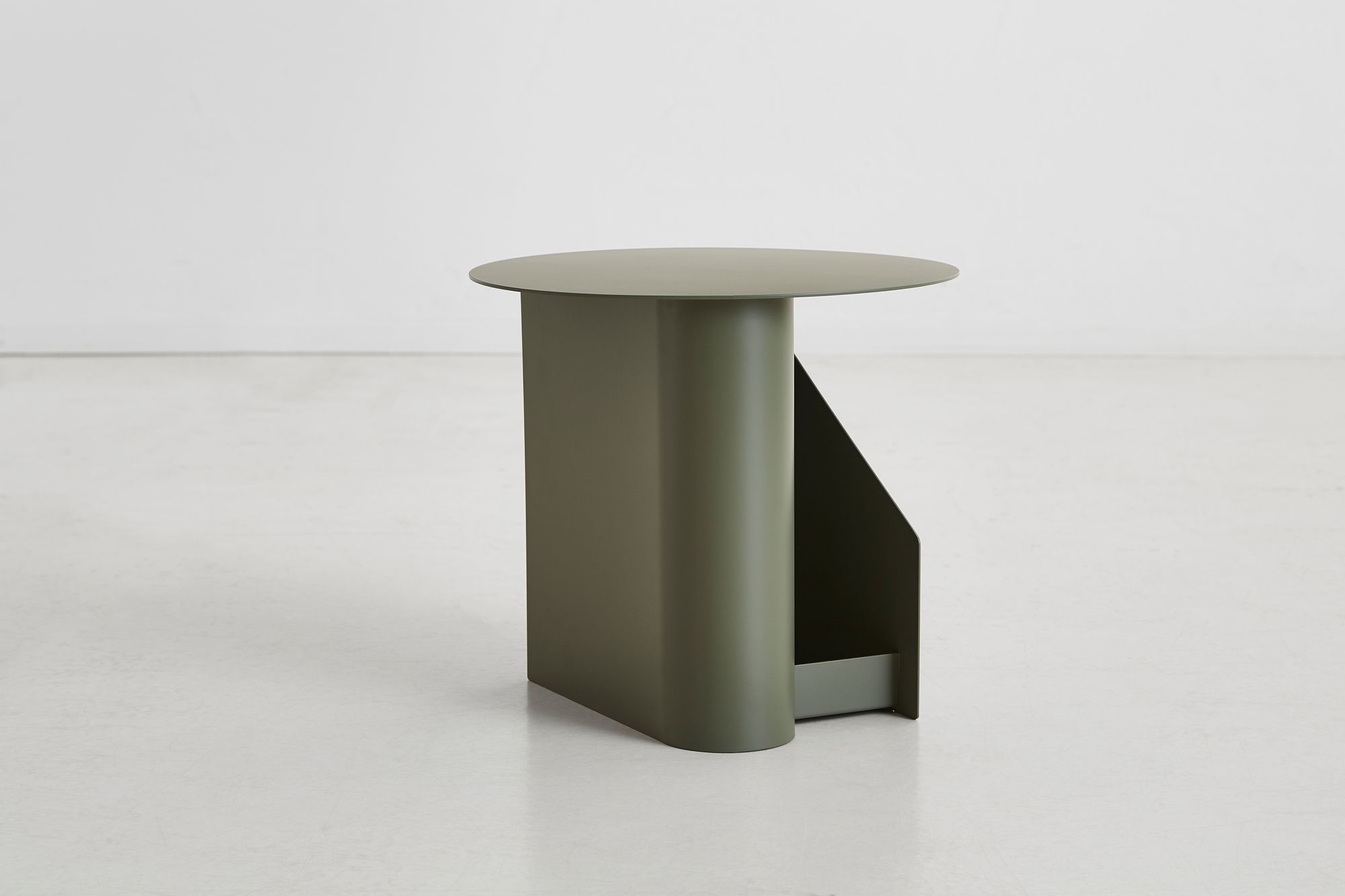 Sentrum Side Table Beistelltisch Staubiges grün Woud EINZELSTÜCK