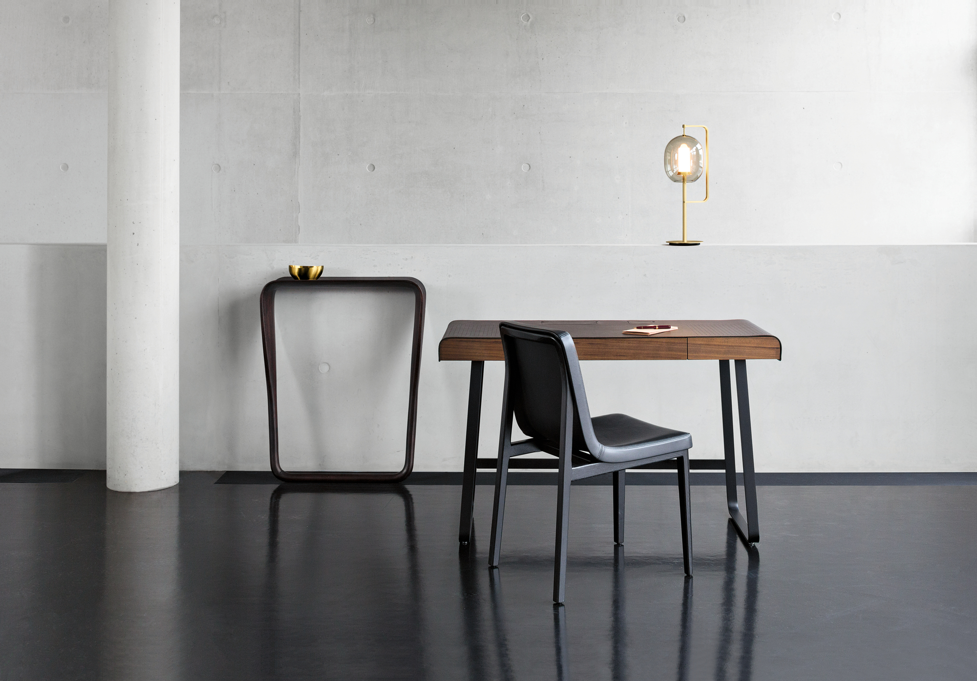 Lantern Light Tischleuchte Messing ClassiCon