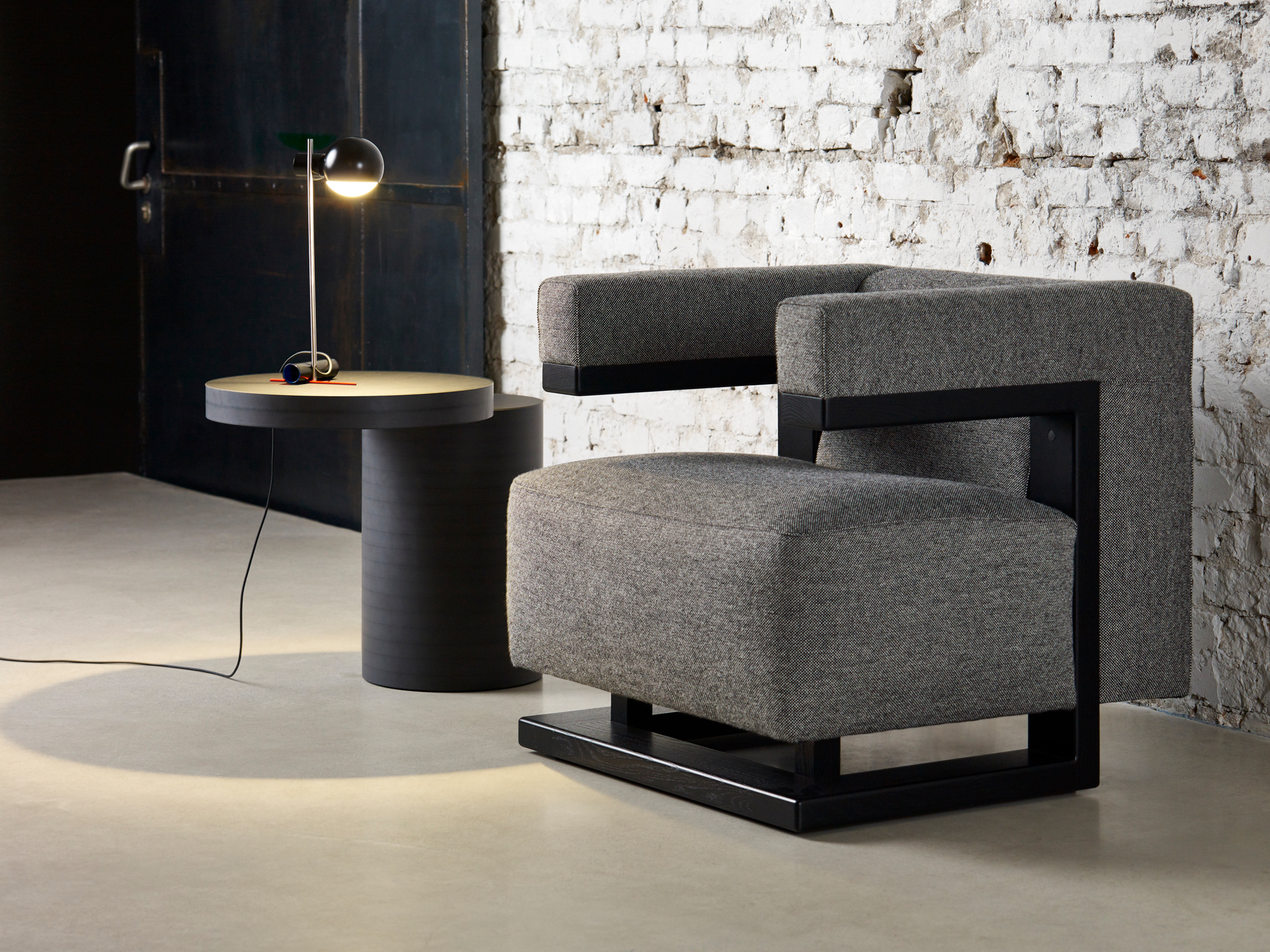 Gropius F51 Sessel Bauhaus Reedition Tecta Hallingdal 130 Grau / Gestell Eiche massiv