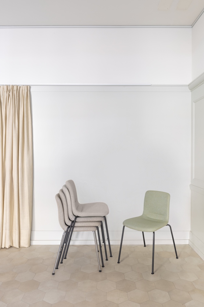 Hal Soft Tube Stackable Stuhl Vitra