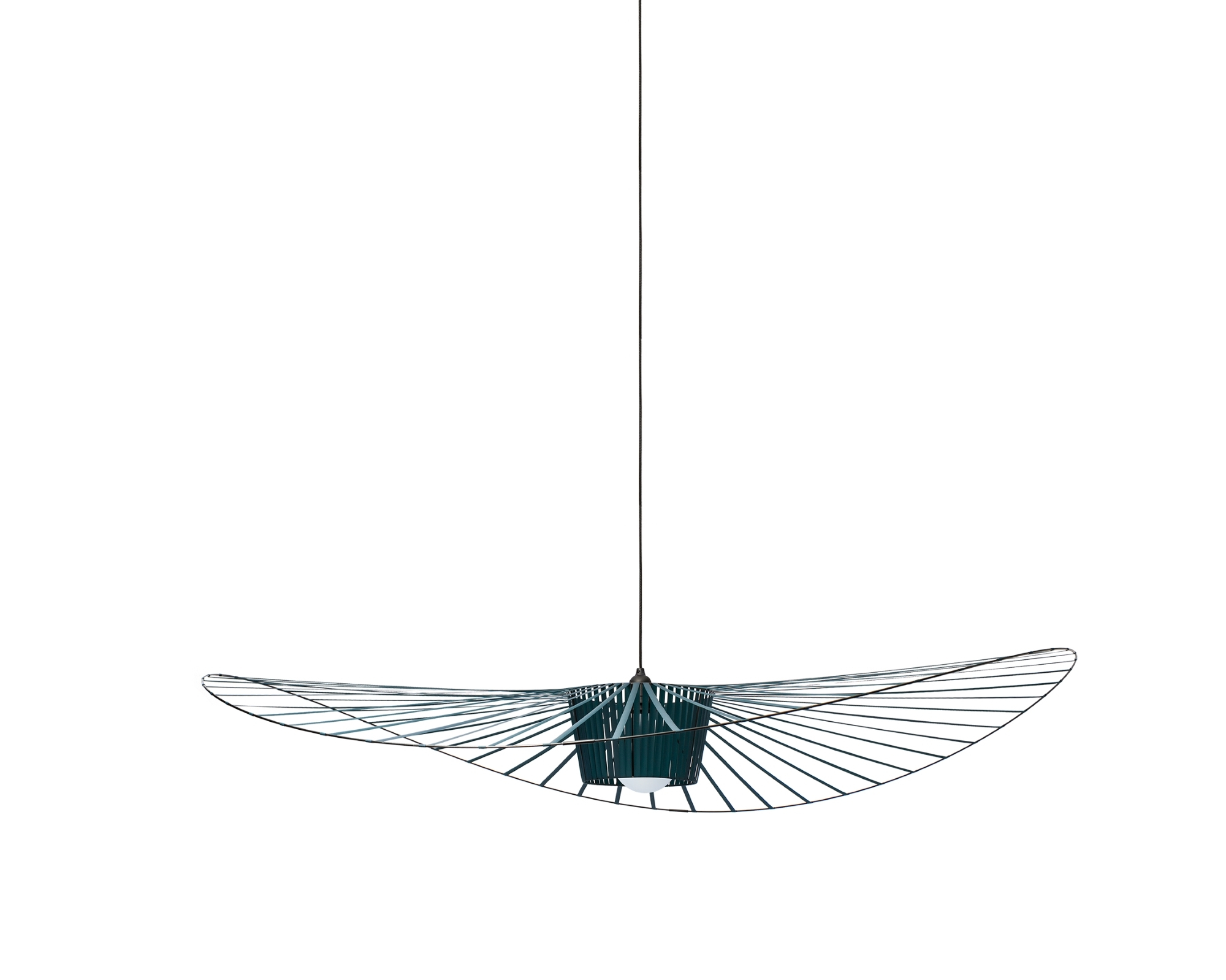 Vertigo Pendelleuchte Medium Grün von Petite Friture, moderne Hängelampe mit grafischem Design für Wohnzimmer und Esszimmer.