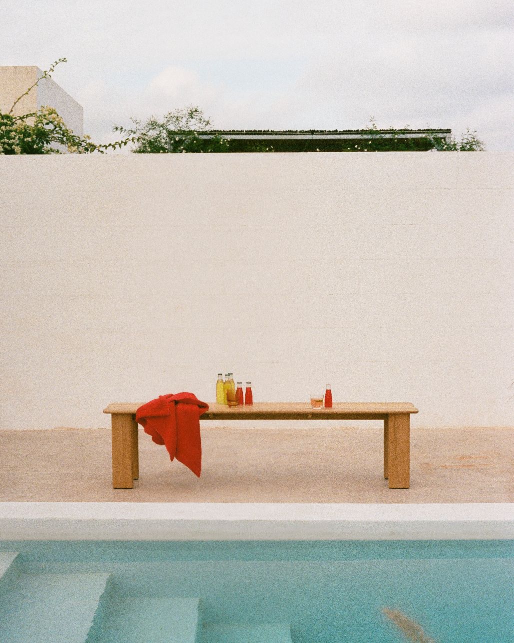 Assemble Bench Bank Teak Outdoor Muuto