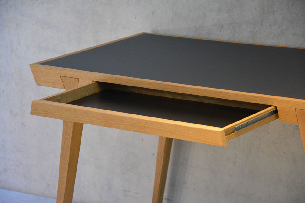 Desk Schreibtisch Jan Kurtz