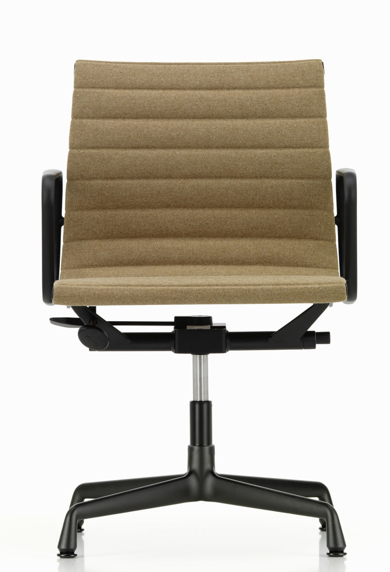 Aluminium Chair EA 132 / EA132 Stuhl Vitra