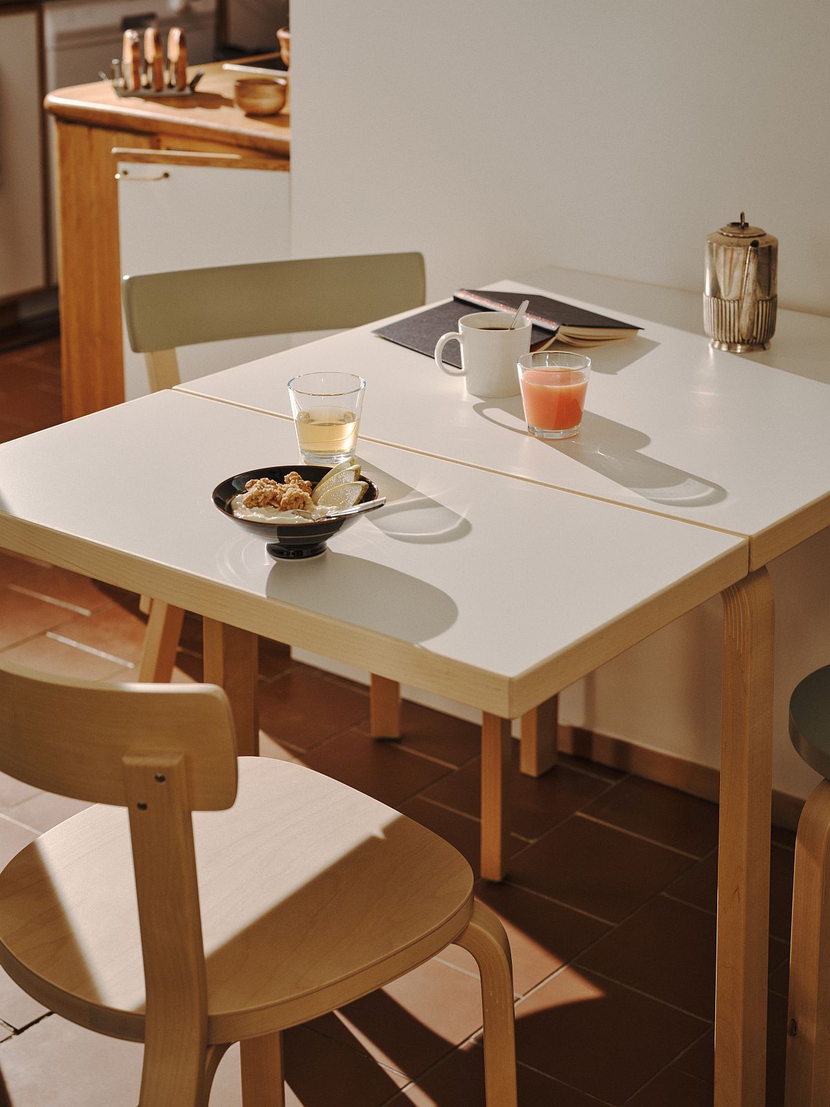 Aalto Table foldable Klapptisch Artek