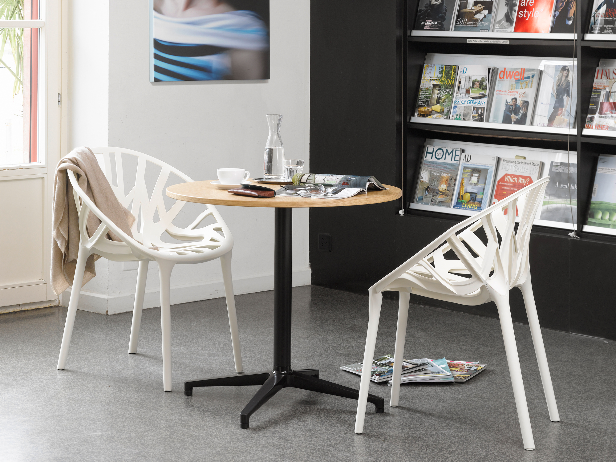 Bistro Table Tisch rund Indoor Ø 79,6 cm Vitra