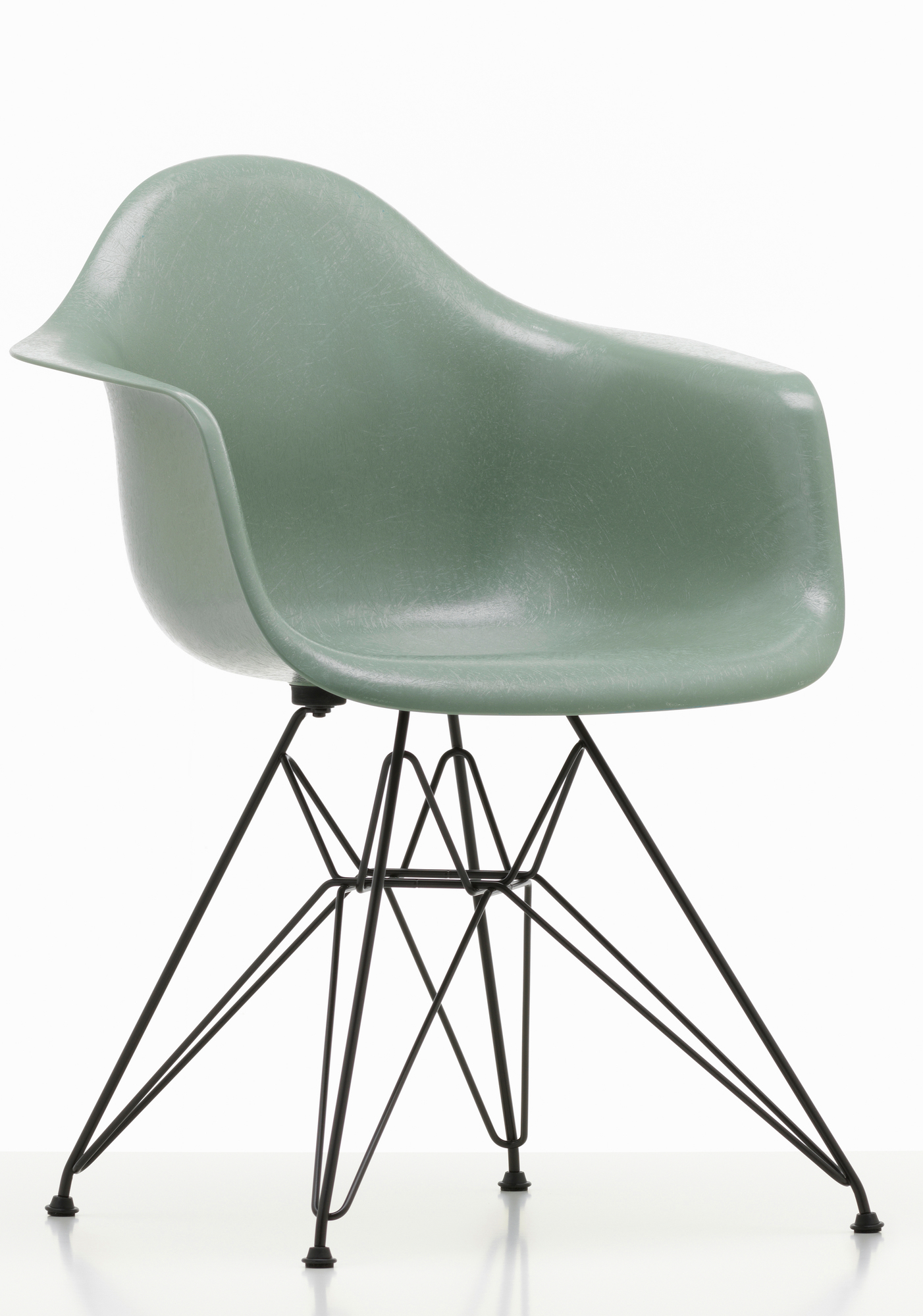 Eames Fiberglass Arm Chair DAR Stuhl Vitra