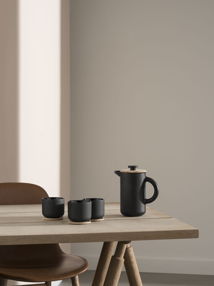 Theo Teebecher mit Untersetzer Schwarz Stelton EINZELSTÜCK