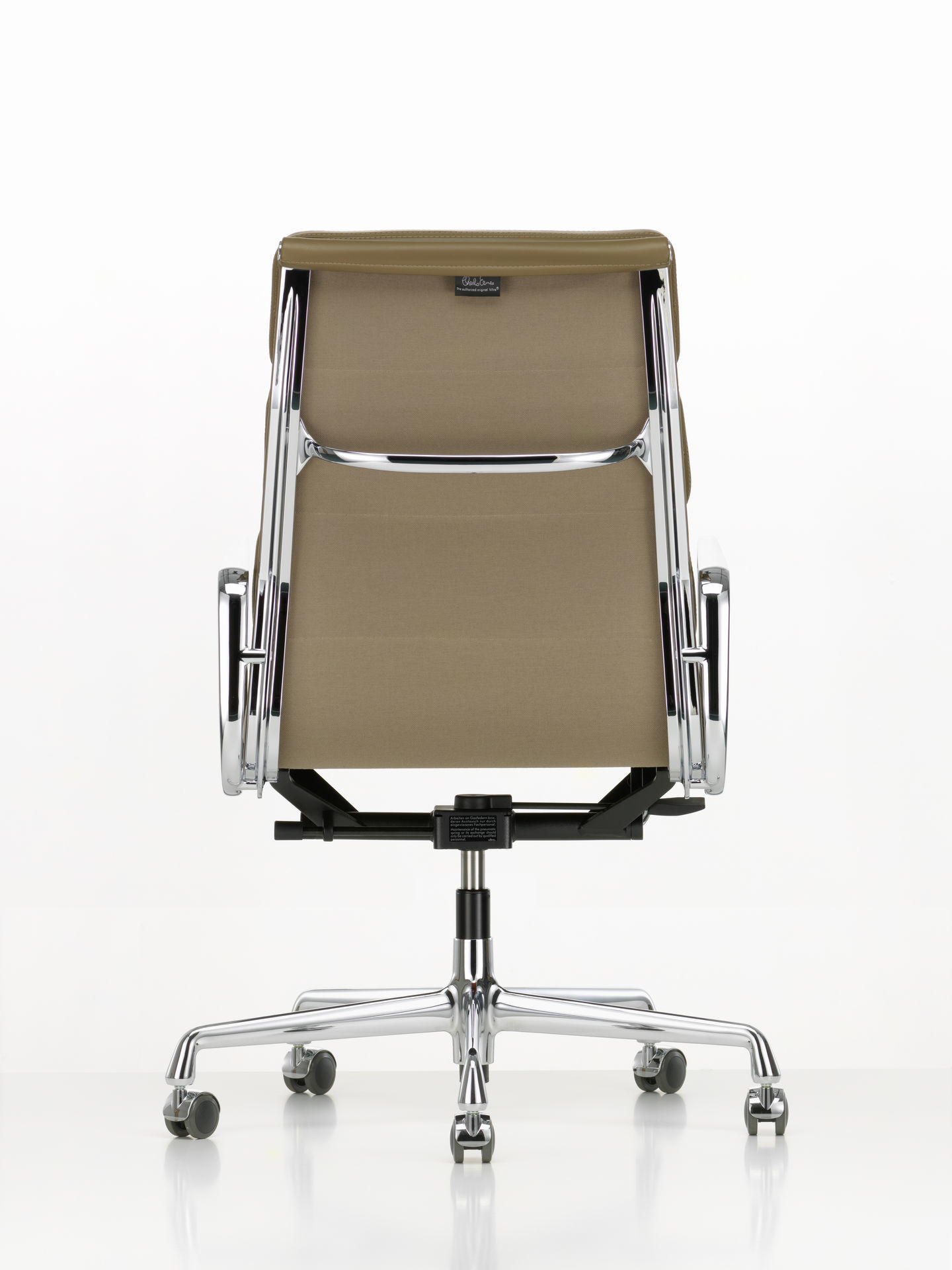 Soft Pad Chair EA219 / EA 219 Sessel Leder Premium Schwarz Vitra AUSLAUFVARIANTE