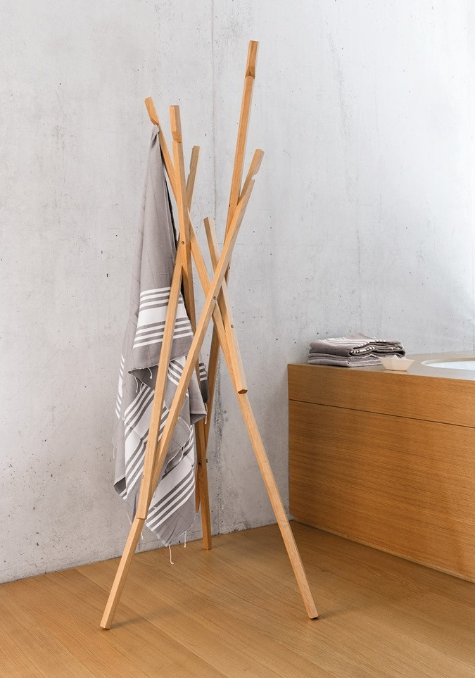 Sticks Garderobenständer Schönbuch nussbaum