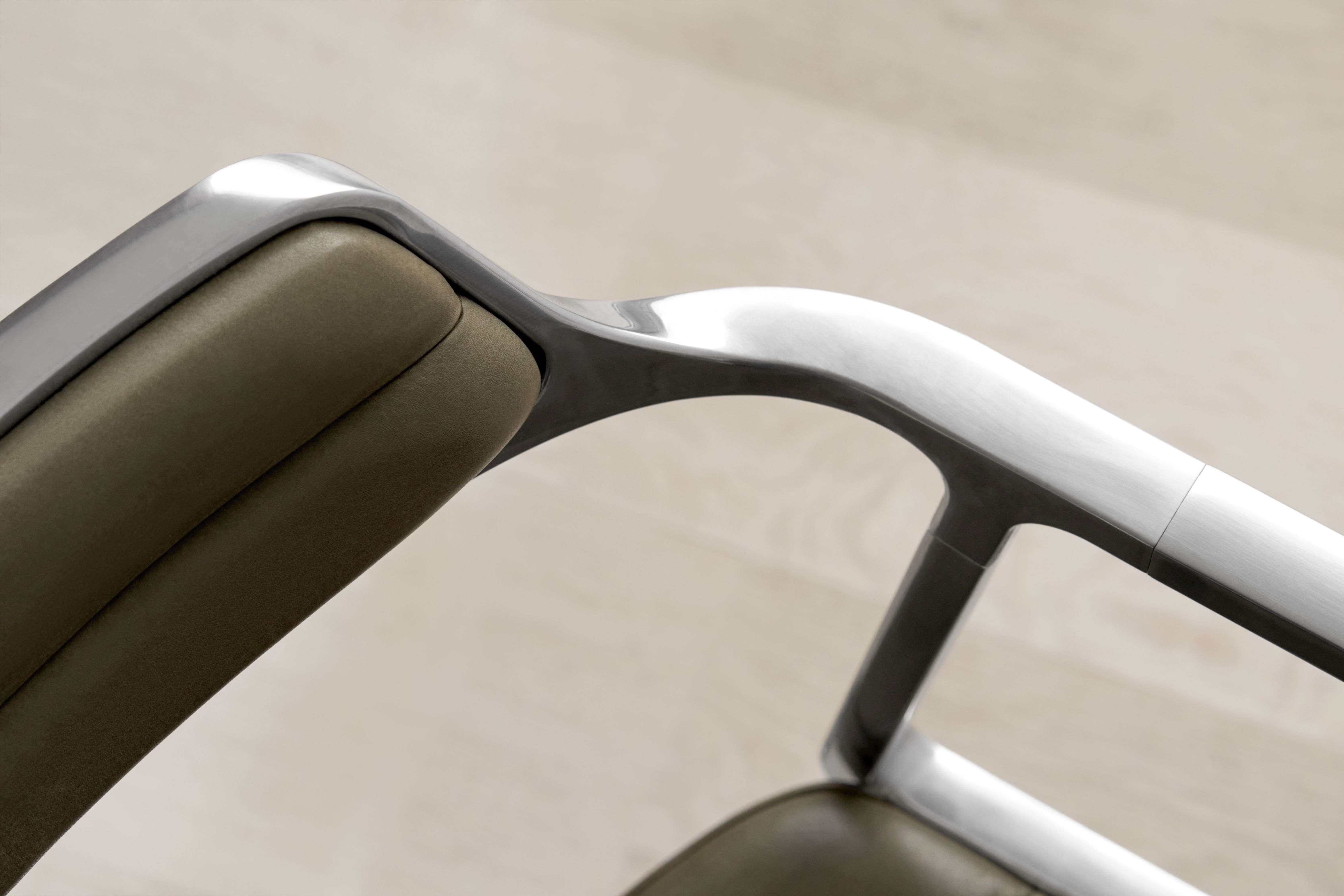 VIPP452 Swivel Stuhl mit Gleitern grünes Leder Vipp VIPP452 Swivel Stuhl mit Gleitern grünes Leder Vipp