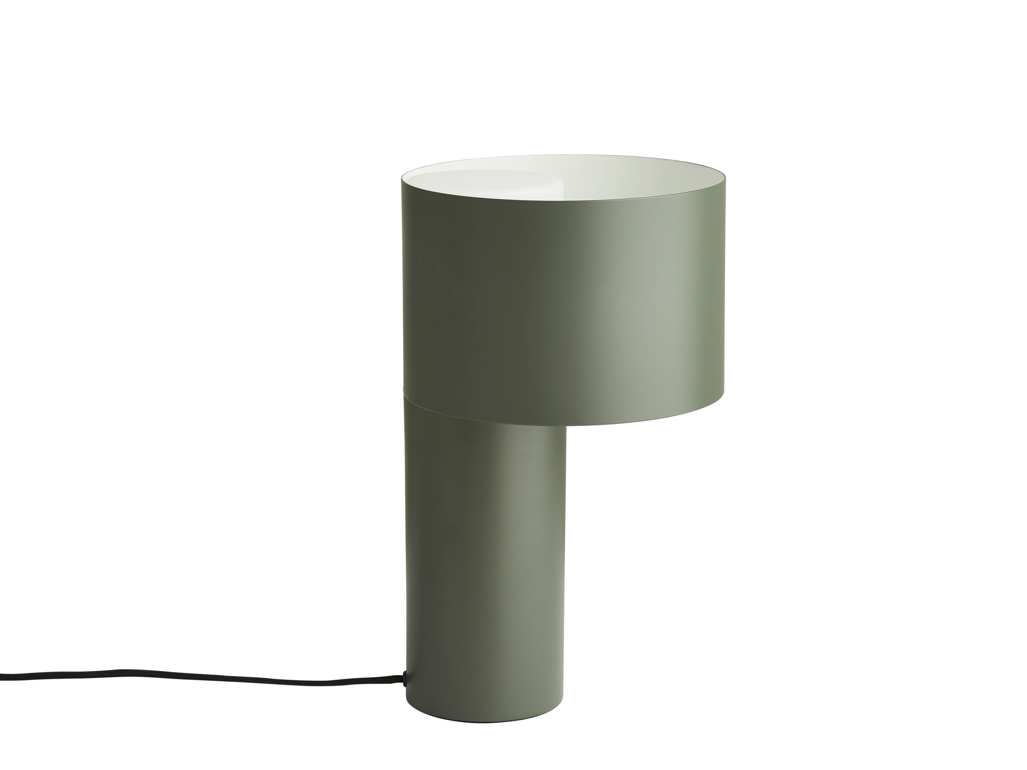 Tangent Tischleuchte von Woud in Waldgrün: Moderne Nachttischlampe mit zylindrischem Lampenschirm und minimalistischem Design.