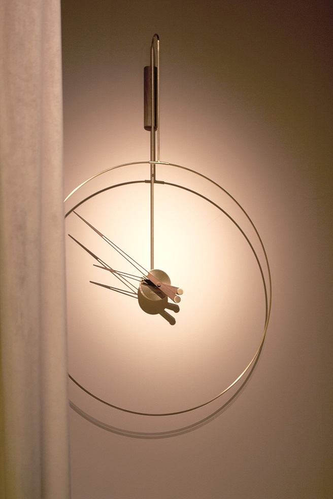 Daro Clock Wanduhr nomon