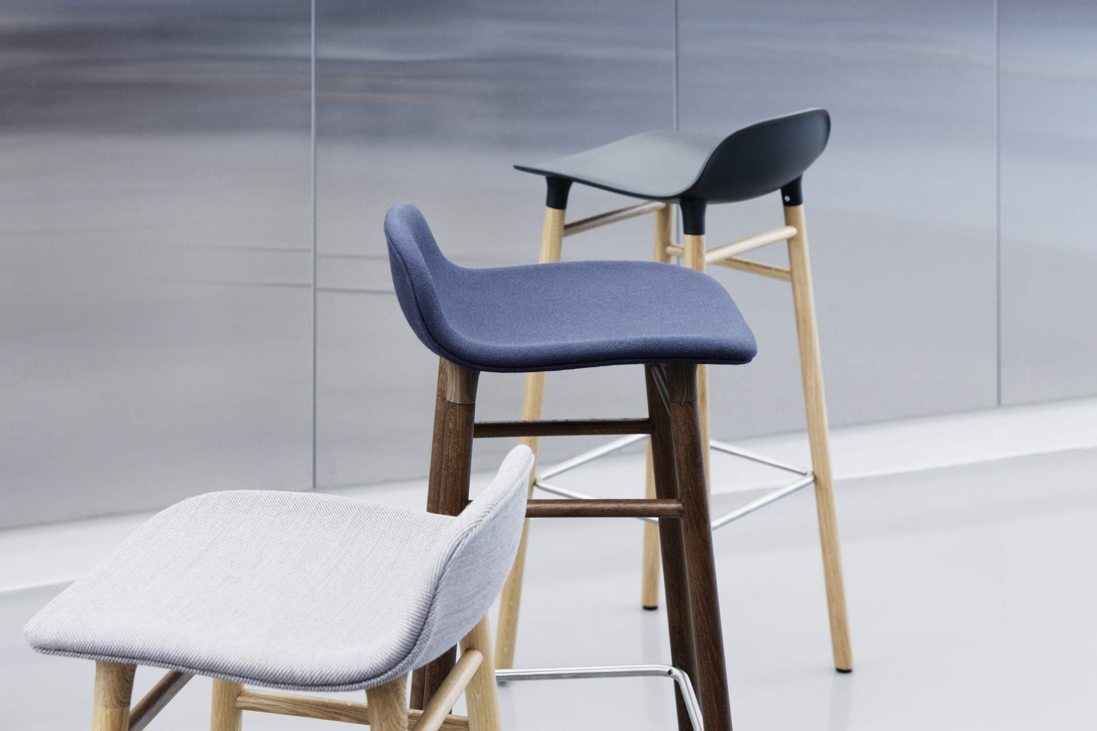 Form Barstool Barhocker H 65 cm Holz Normann Copenhagen