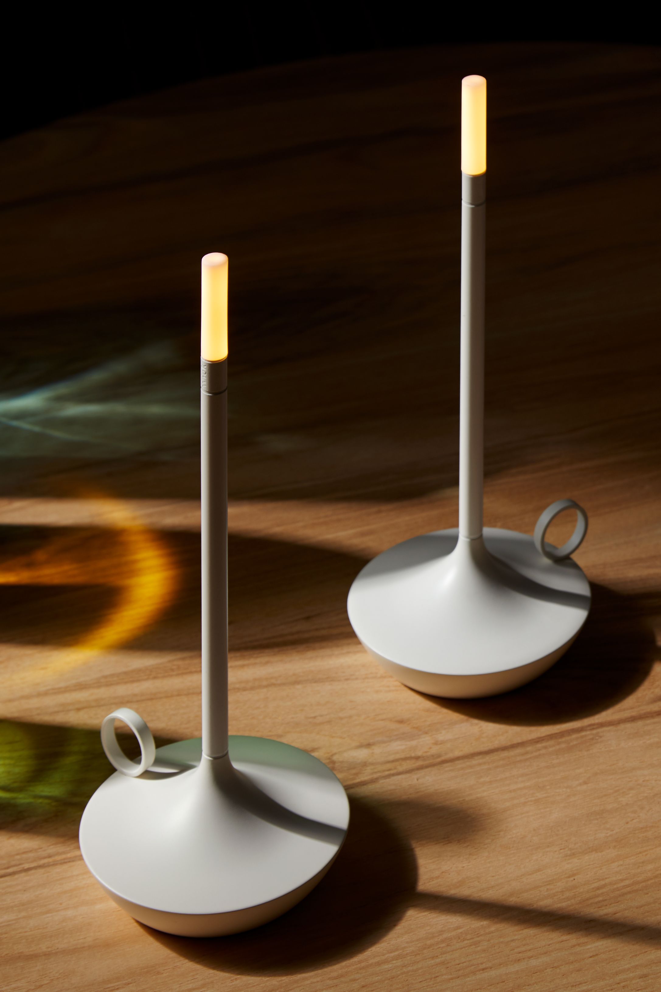 Wick Portable Akkuleuchte / Tischleuchte mit USB weiß Graypants