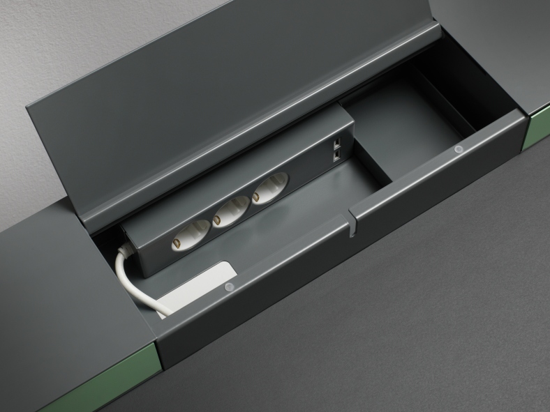 PS20 Schreibtisch Müller Möbelfabrikation 