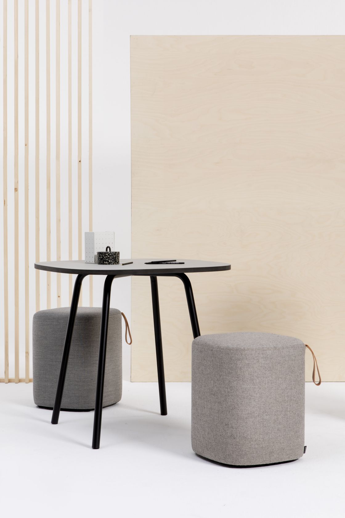 Pully Square Hocker Cascando
