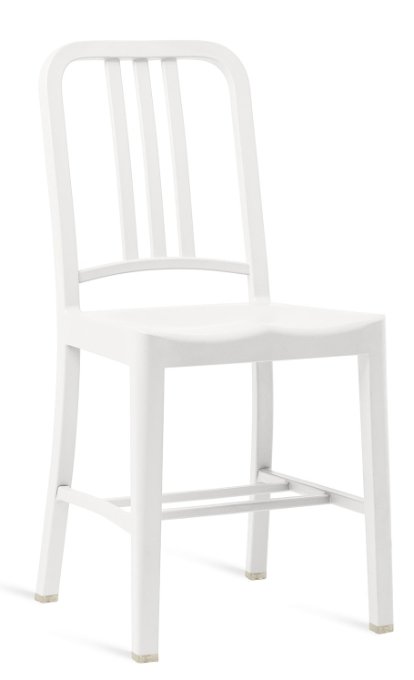 Weißer 111 Navy Chair Stuhl von Emeco: Klassischer Designstuhl für Esszimmer und Küche.