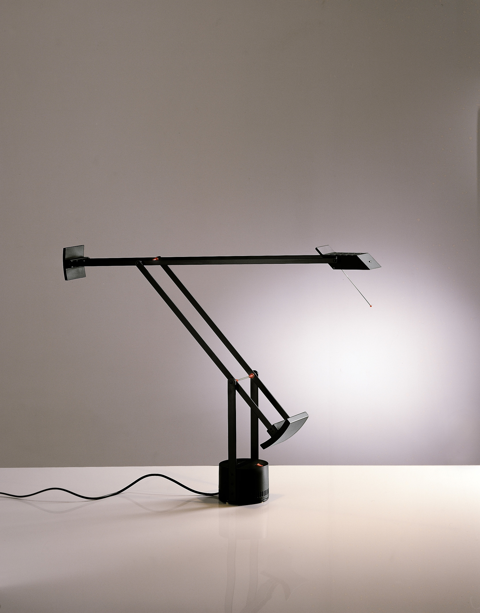 Tizio 35 Tischleuchte Schwarz Artemide