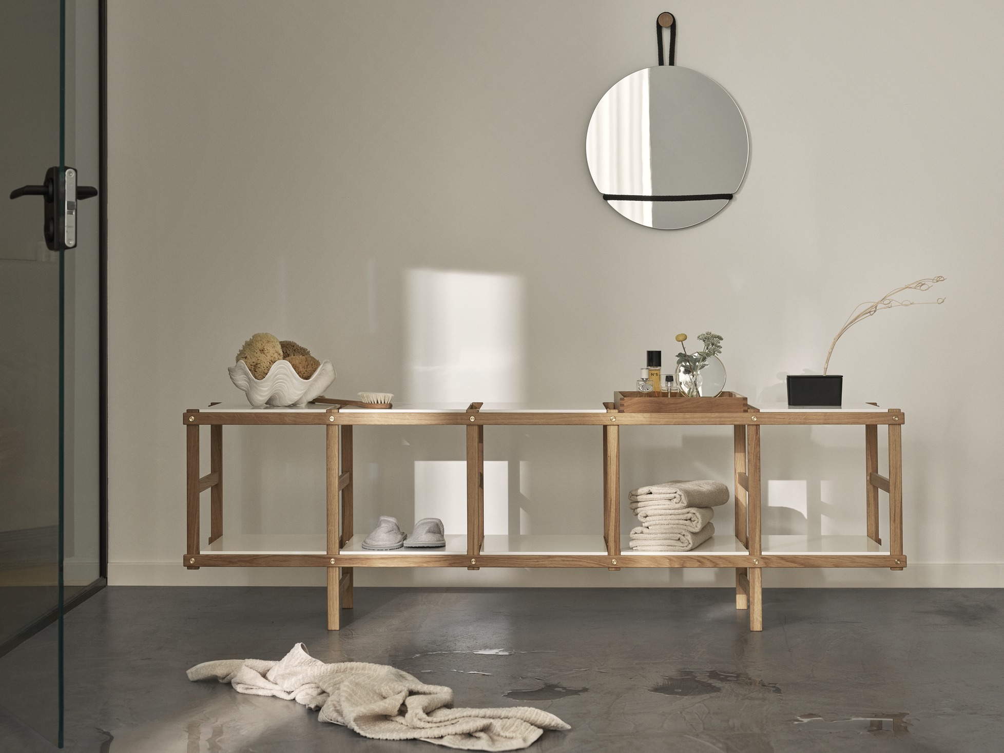 Frame Low Regal Design House Stockholm