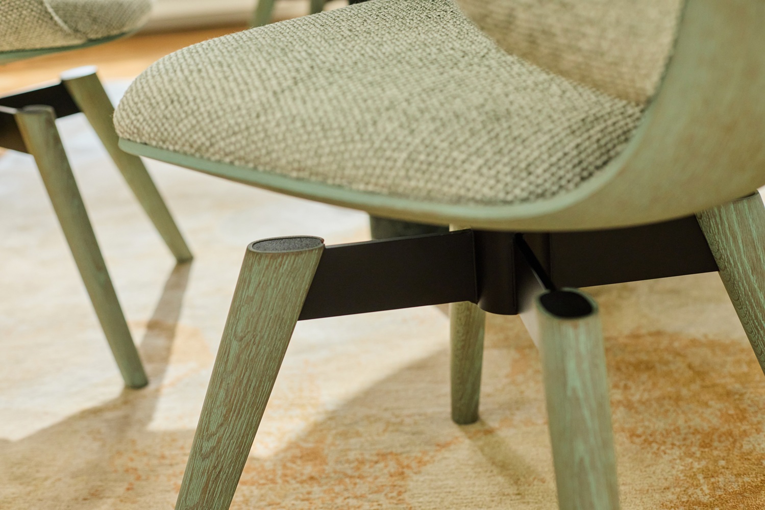 Ivy Chair Stuhl Freifrau Manufaktur