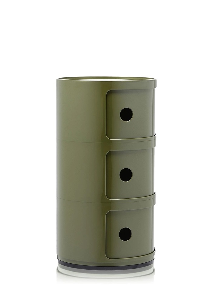 Grüner Componibili Aufbewahrungsturm mit drei Elementen von Kartell. Moderner Nachttisch mit runden Formen.