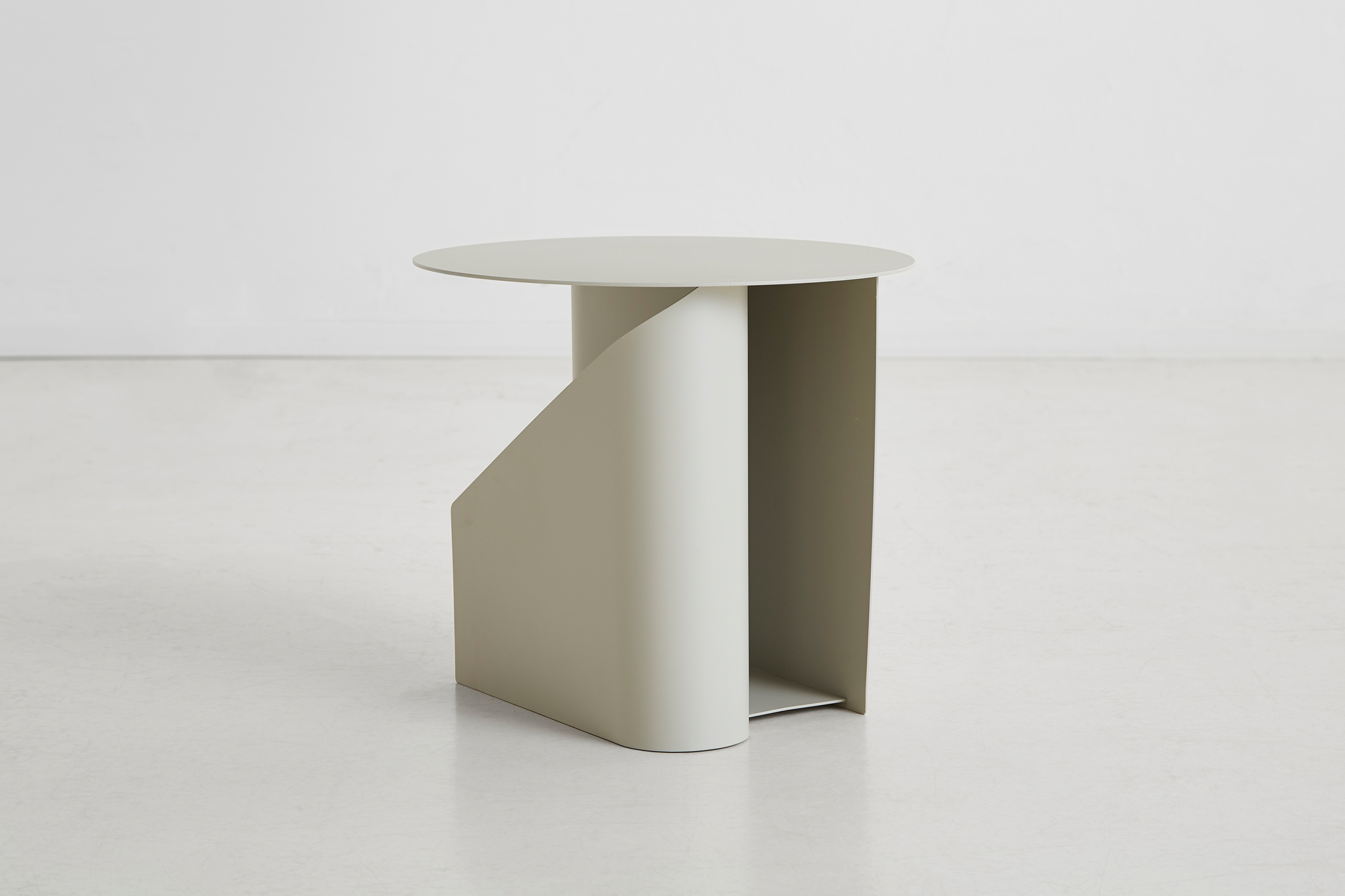 Sentrum Side Table Beistelltisch Warmes grau Woud EINZELSTÜCK