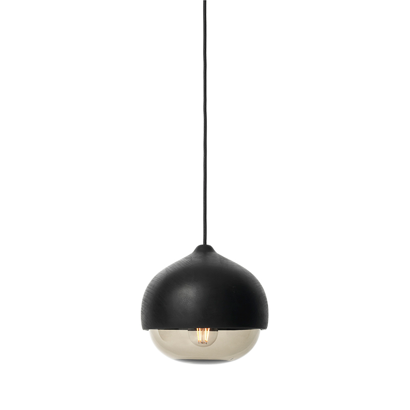 Terho Pendant Lampe schwarze Linde Medium Mater