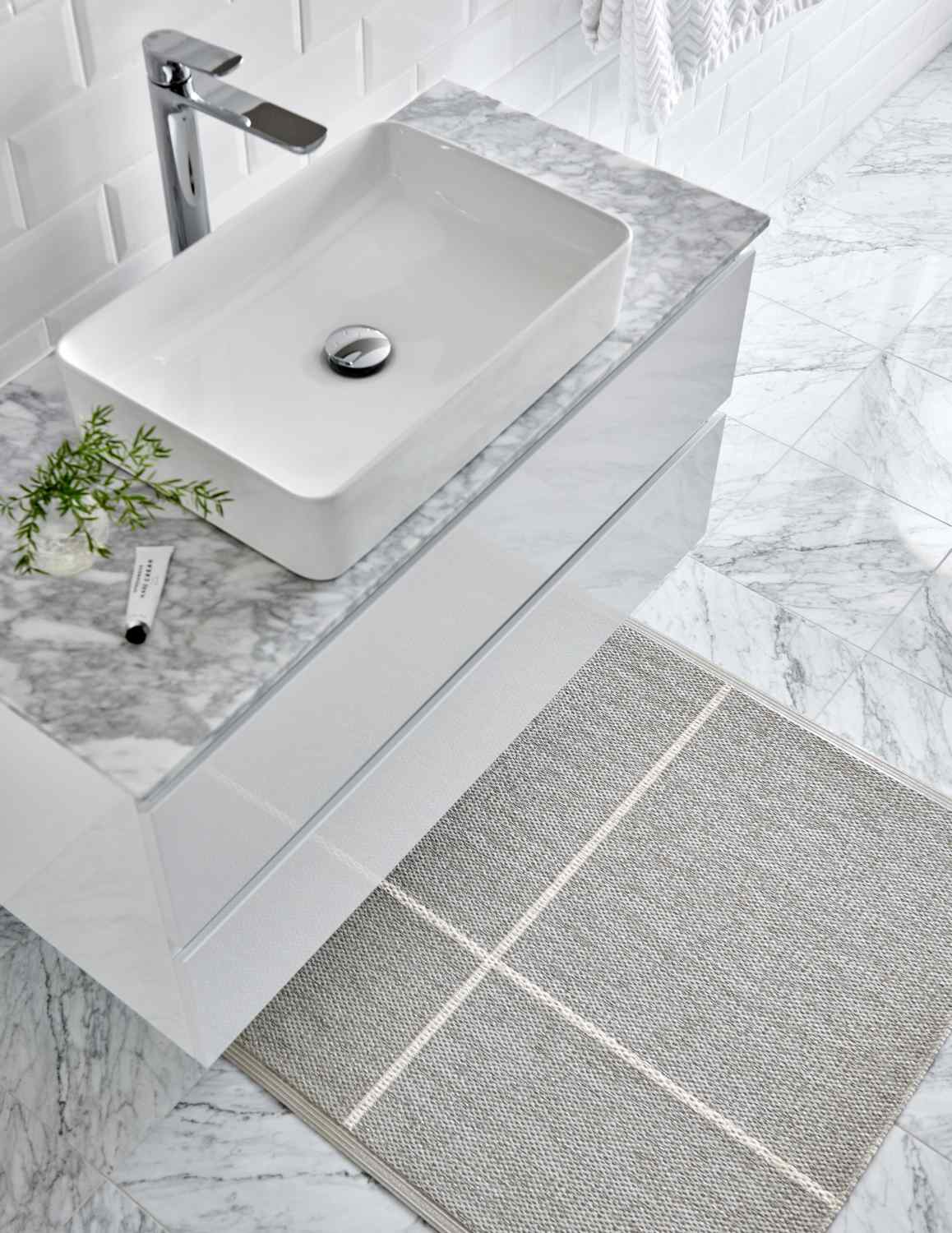 Fred Kunststoffteppich 70 x 270 cm Pappelina