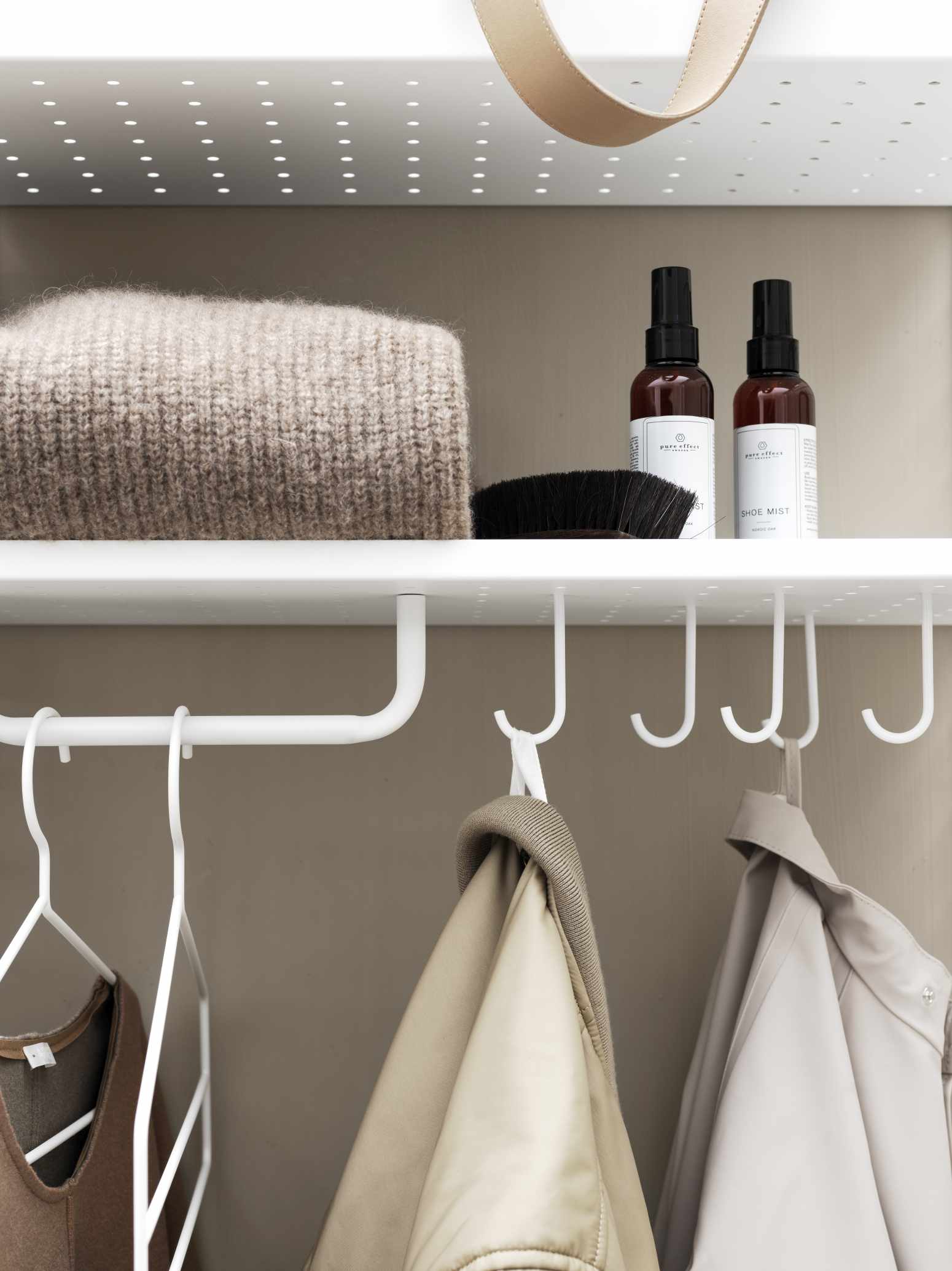 String Flur Wand Regalsystem D String Furniture