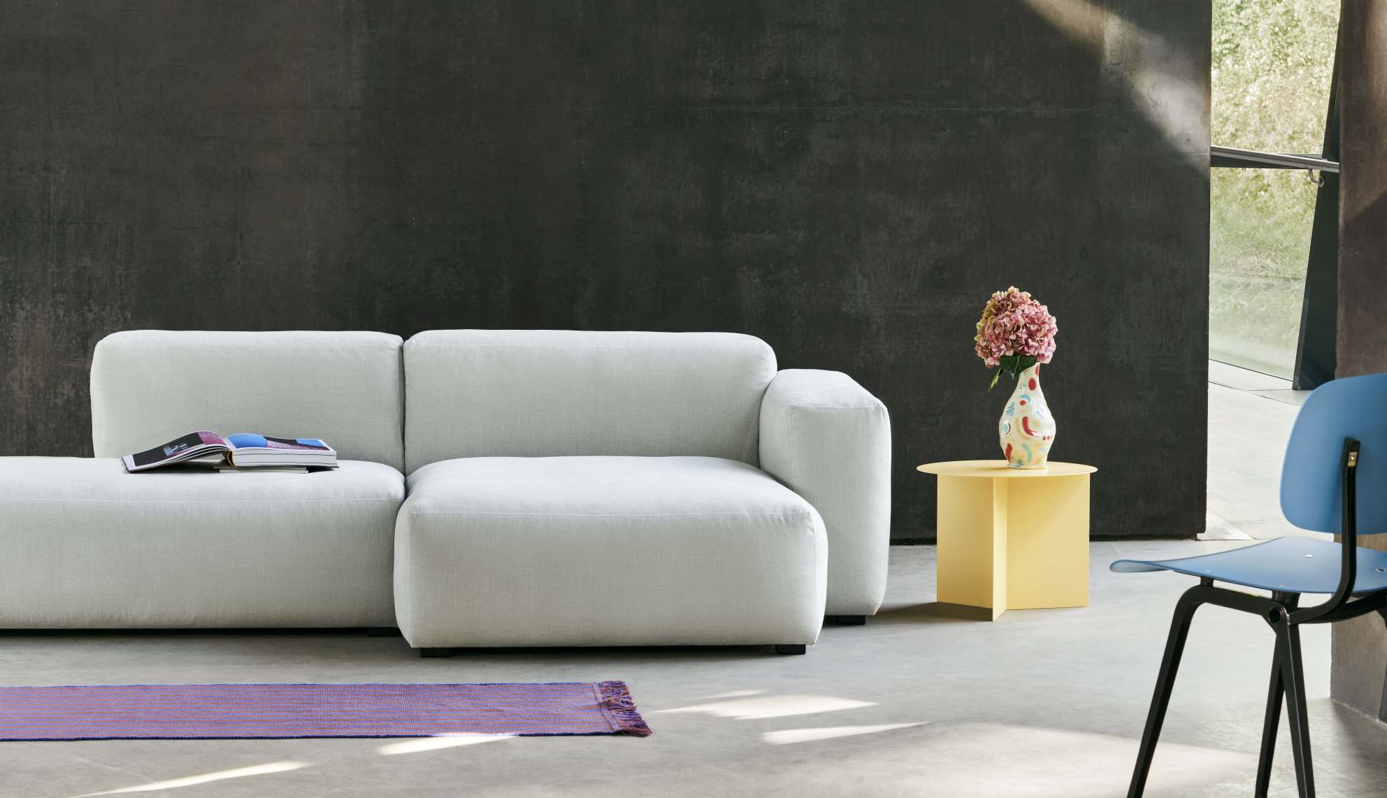 Mags Soft Sofa Low 2,5-Sitzer Combination 3 mit Armlehne rechts Hay